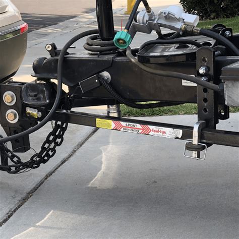 proper way to hook up weight distribution hitch
